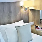 Eugénie Hotel
