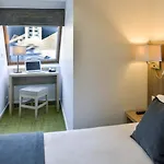 Eugénie 3*