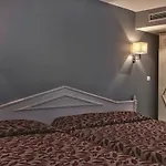 Eugénie Hotel