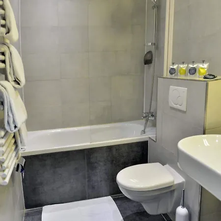 Hotel Eugenie 3*